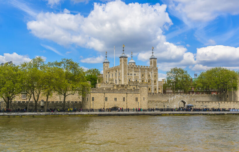 Tower of London & Crown Jewels with Thames River Walk