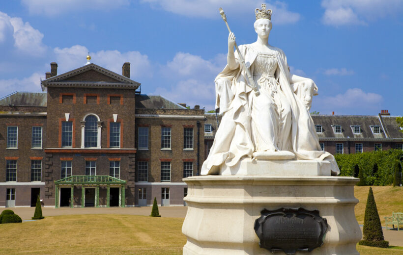 VIP Kensington Palace & Gardens Royal Tea Crown Experience